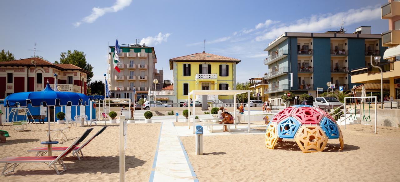 Hotel Villa Laura Rimini Exterior foto